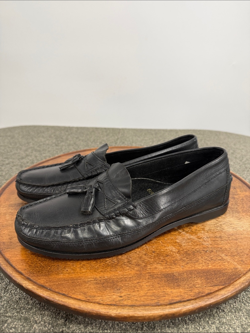 Levi's Shoes Wm 9 M Black Leather Tassel Loafers Vintage Classic